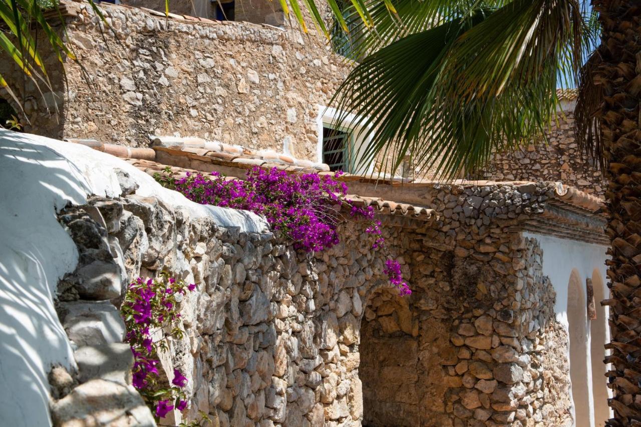 Sitges Hill Retreats-Masia Nur 22 Bedrooms Divided Over 9 Houses For Max 44 Guests Canyelles  Exterior foto
